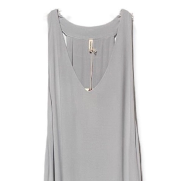 Lanston Deep V-Neck Sleeveless Crepe Maxi Dress - Picture 5 of 10